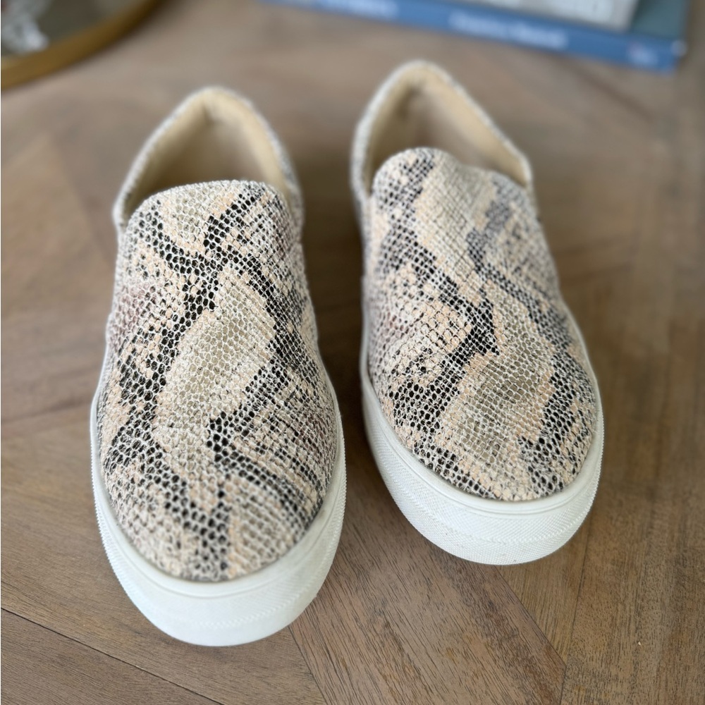 Matisse | Snakeskin Slip On Sneakers Women’s Size 8 Gold Tan Beige Brown